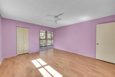 Deluxe Spacious Corner, Screened & Enclosed Balcony with Lake & on Wynmoor Golf Course in Florida - for sale on GolfHomes.com, golf home, golf lot