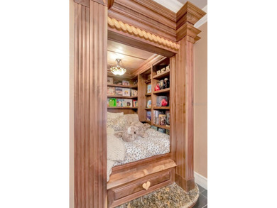 Welcome to a truly one-of-a-kind 2-bedroom, 2-bath, 1,210 sq ft on Innisbrook Resort and Golf Club in Florida - for sale on GolfHomes.com, golf home, golf lot