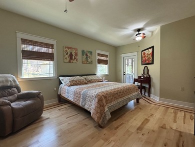 3 bedroom/2.5 bath ranch home situated on just over 1/2 an acre on Glade Springs Resort Golf Course in West Virginia - for sale on GolfHomes.com, golf home, golf lot