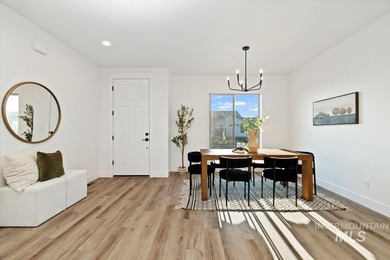 This 1,688 sq. ft., 3-bedroom, 2-bathroom patio home with a on Falcon Crest Golf Club in Idaho - for sale on GolfHomes.com, golf home, golf lot