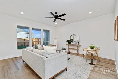 This 1,688 sq. ft., 3-bedroom, 2-bathroom patio home with a on Falcon Crest Golf Club in Idaho - for sale on GolfHomes.com, golf home, golf lot