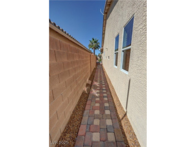 *IMMACULATE* MOVE-IN CONDITION!! LOCATED IN MOUNTAIN FALLS on Mountain Falls Golf Course in Nevada - for sale on GolfHomes.com, golf home, golf lot