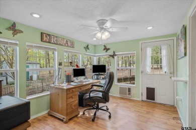 Beautifully maintained home in gated community. The cute covered on Holly Lake Ranch Golf Club in Texas - for sale on GolfHomes.com, golf home, golf lot