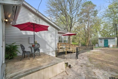 Beautifully maintained home in gated community. The cute covered on Holly Lake Ranch Golf Club in Texas - for sale on GolfHomes.com, golf home, golf lot