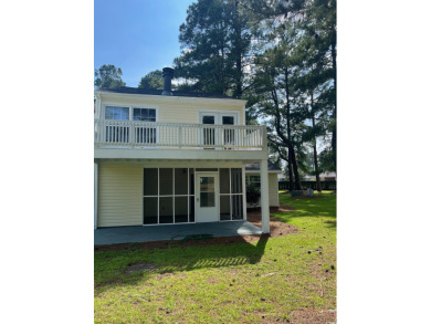 3 Bedroom 3.5 bath Townhouse/Condo overlooking 10th green on the on The Wellman Country Club in South Carolina - for sale on GolfHomes.com, golf home, golf lot