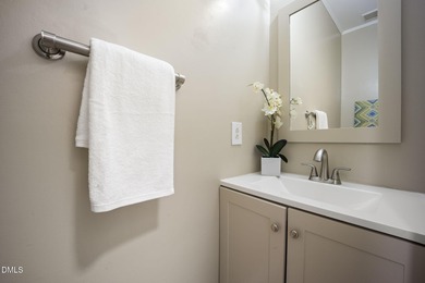 SELLER FINANCING OPTION! Welcome home to comfort, light, and on Hedingham Golf and Athletic Club in North Carolina - for sale on GolfHomes.com, golf home, golf lot