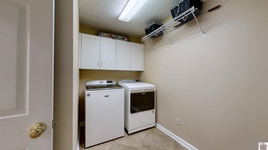 Welcome to life on the fairway--literally. This 3 bed, 2 bath, 2 on Country Club of Paducah in Kentucky - for sale on GolfHomes.com, golf home, golf lot