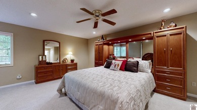 Welcome to life on the fairway--literally. This 3 bed, 2 bath, 2 on Country Club of Paducah in Kentucky - for sale on GolfHomes.com, golf home, golf lot