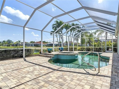 This Osprey home in HERONS GLEN COUNTRY CLUB showcases the on Herons Glen Golf and Country Club in Florida - for sale on GolfHomes.com, golf home, golf lot