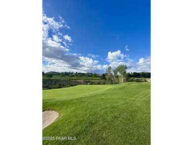 Turnkey! This beautifully maintained 2 bed, 2 bath single-level on StoneRidge Golf Course in Arizona - for sale on GolfHomes.com, golf home, golf lot
