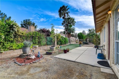 Welcome to this charming 3-bedroom townhome nestled in the on Los Prados Golf Course in Nevada - for sale on GolfHomes.com, golf home, golf lot
