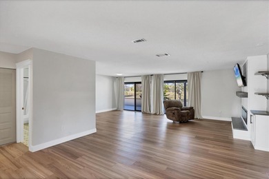 Welcome to Country Club Estates in North Port! This charming on Sabal Trace Golf and Country Club in Florida - for sale on GolfHomes.com, golf home, golf lot