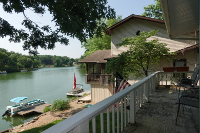 1027 Island Lane  on Lake Bracken Country Club in Illinois - for sale on GolfHomes.com, golf home, golf lot