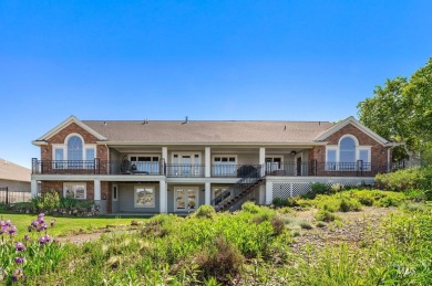 Constantly described as one of the nicest homes in the Valley on Lewiston Golf and Country Club in Idaho - for sale on GolfHomes.com, golf home, golf lot