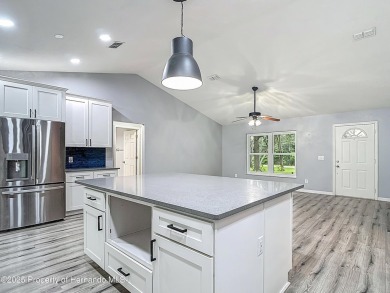 Fall in love with this picturesque 4 bedrooms, 2 bath, 2 car on Citrus Hills Golf Club in Florida - for sale on GolfHomes.com, golf home, golf lot