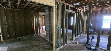 Investor special directly across from Ingersoll Golf Course! on Ingersoll Golf Course and Learning Links in Illinois - for sale on GolfHomes.com, golf home, golf lot