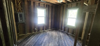 Investor special directly across from Ingersoll Golf Course! on Ingersoll Golf Course and Learning Links in Illinois - for sale on GolfHomes.com, golf home, golf lot