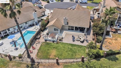 PREMIUM GOLF COURSE LIVING AT THE END OF A QUIET COURT! Welcome on Discovery Bay Country Club in California - for sale on GolfHomes.com, golf home, golf lot