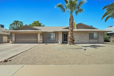 GOLF COURSE LOT Nicely updated Wilmington with 1579 SqFt of on Stardust Golf Course in Arizona - for sale on GolfHomes.com, golf home, golf lot