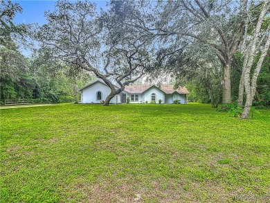 Fall in love with this picturesque 4 bedrooms, 2 bath, 2 car on Citrus Hills Golf Club in Florida - for sale on GolfHomes.com, golf home, golf lot