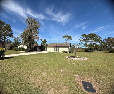 Charming 4-Bedroom Home on Golf Course of Ridge Manor Country on The Ridge Manor Oaks Golf and Country Club in Florida - for sale on GolfHomes.com, golf home, golf lot