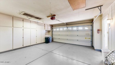 Beautifully renovated home on an excellent interior lot.  Inside on Sun City Lakes West and East in Arizona - for sale on GolfHomes.com, golf home, golf lot