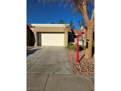 Rare Lease/Option Opportunity! Beautiful townhouse in highly on Highland Falls Golf Club in Nevada - for sale on GolfHomes.com, golf home, golf lot