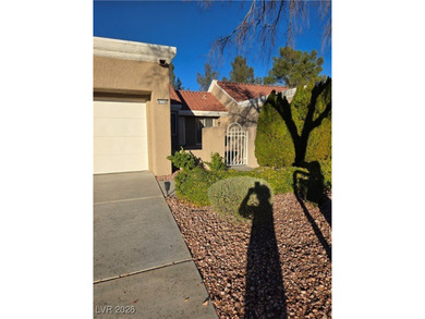 Rare Lease/Option Opportunity! Beautiful townhouse in highly on Highland Falls Golf Club in Nevada - for sale on GolfHomes.com, golf home, golf lot