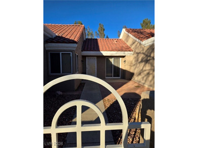 Rare Lease/Option Opportunity! Beautiful townhouse in highly on Highland Falls Golf Club in Nevada - for sale on GolfHomes.com, golf home, golf lot