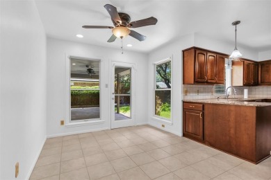 NEWLY PAINTED  NEW CARPET!!! MOVE IN READY!! Welcome to this on Sherrill Park Golf Course in Texas - for sale on GolfHomes.com, golf home, golf lot