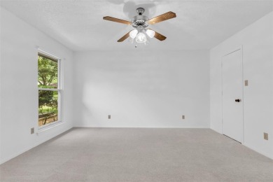 NEWLY PAINTED  NEW CARPET!!! MOVE IN READY!! Welcome to this on Sherrill Park Golf Course in Texas - for sale on GolfHomes.com, golf home, golf lot