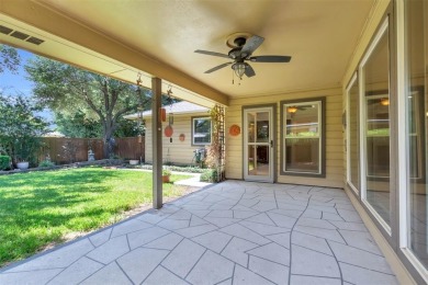 NEWLY PAINTED  NEW CARPET!!! MOVE IN READY!! Welcome to this on Sherrill Park Golf Course in Texas - for sale on GolfHomes.com, golf home, golf lot