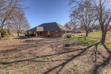 What a transformation on this recent 2024 remodel of a classic on Carthage Municipal Golf Course in Missouri - for sale on GolfHomes.com, golf home, golf lot