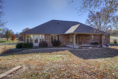 What a transformation on this recent 2024 remodel of a classic on Carthage Municipal Golf Course in Missouri - for sale on GolfHomes.com, golf home, golf lot