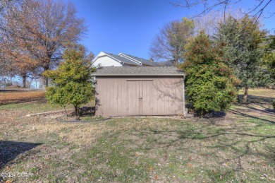 What a transformation on this recent 2024 remodel of a classic on Carthage Municipal Golf Course in Missouri - for sale on GolfHomes.com, golf home, golf lot