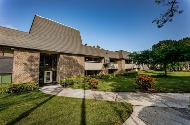 Welcome to this sought-after FIRST-FLOOR, SPACIOUS 3 bedroom, 2 on Innisbrook Resort and Golf Club in Florida - for sale on GolfHomes.com, golf home, golf lot
