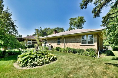 Gardeners Delight in this charming 3 bdrm, 2 full bth, brick on White Pines Golf Course in Illinois - for sale on GolfHomes.com, golf home, golf lot