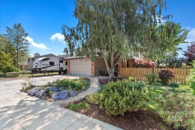 Don't miss this recently renovated, single-story beauty located on Lakeview Golf Club in Idaho - for sale on GolfHomes.com, golf home, golf lot