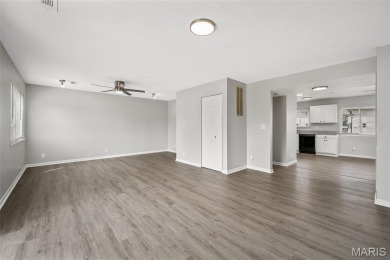 This lovely converted 2 bedroom, 2 bath condo has all you've on Lake Saint Louis Par 3 in Missouri - for sale on GolfHomes.com, golf home, golf lot