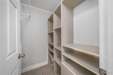 This lovely converted 2 bedroom, 2 bath condo has all you've on Lake Saint Louis Par 3 in Missouri - for sale on GolfHomes.com, golf home, golf lot