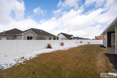 This well-kept home in Fairways Estates, built in 2019, is in a on Sage Lakes Municipal Golf Course in Idaho - for sale on GolfHomes.com, golf home, golf lot