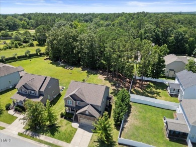 Motivated Seller - Discover the blend of comfort, space, and on The Neuse Golf Club in North Carolina - for sale on GolfHomes.com, golf home, golf lot