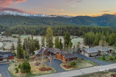 Welcome to this Mountain retreat that offers luxury and comfort on Jug Mountain Ranch Golf Course in Idaho - for sale on GolfHomes.com, golf home, golf lot