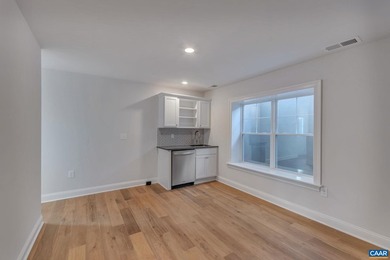 Beautiful End Unit Townhome located close to The Old Trail Golf on Old Trail Golf Club in Virginia - for sale on GolfHomes.com, golf home, golf lot