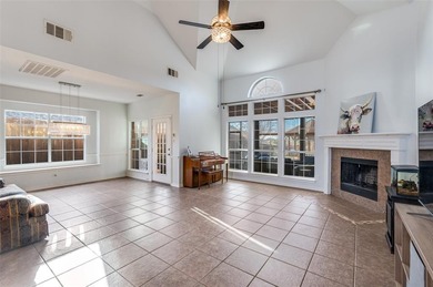 This 6-bedroom, 3.5-bath home is set on an OVERSIZED on Oakmont Country Club in Texas - for sale on GolfHomes.com, golf home, golf lot