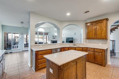 This 6-bedroom, 3.5-bath home is set on an OVERSIZED on Oakmont Country Club in Texas - for sale on GolfHomes.com, golf home, golf lot
