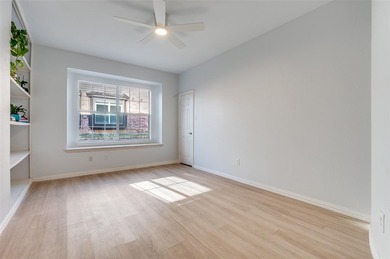 This 6-bedroom, 3.5-bath home is set on an OVERSIZED on Oakmont Country Club in Texas - for sale on GolfHomes.com, golf home, golf lot