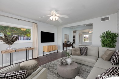 Charming cottage in the heart of Fairview Place Historic on Encanto 18 Golf Course in Arizona - for sale on GolfHomes.com, golf home, golf lot