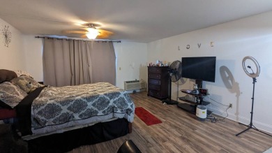 First floor studio condo in Lake Placid. Not 55+ community & on Placid Lakes Country Club in Florida - for sale on GolfHomes.com, golf home, golf lot