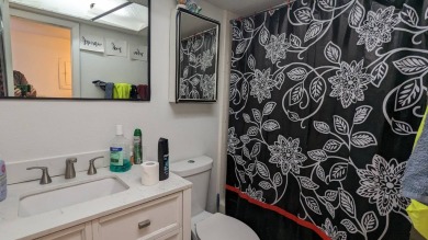 First floor studio condo in Lake Placid. Not 55+ community & on Placid Lakes Country Club in Florida - for sale on GolfHomes.com, golf home, golf lot